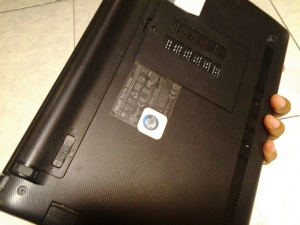 Asus Eee PC X101H notebook terbaik